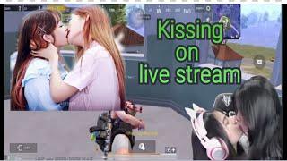 korean girls kissing on live stream pubg mobile kissing seen