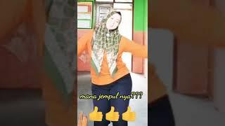 Ibu guru goyang tiktok#shorts