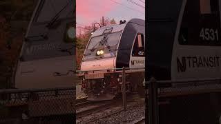 NJT 807 departing Maplewood & heading towards the sunset