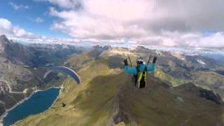 beauty of paragliding