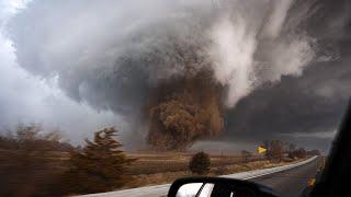 Most Emotional Storm Chase Ever - Hedrick IA EF4 Tornado