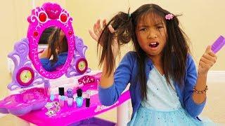 Wendy Pretend Play Fun PRINCESS Dress Up and Makeup Kids Toys for Girls