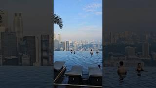 Infinity Pool in Marina Bay Hotel