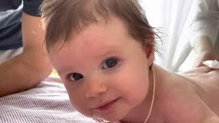 Little girl  my love  2month oldMassage 1part‍️#newborn #massage #love #bambino