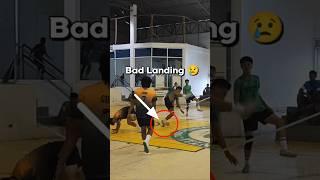 Dangerous Landing  #sepaktakraw #dangerous #rollspike #recommended