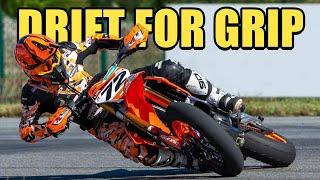 7 Things Supermoto Racers do to go FASTER