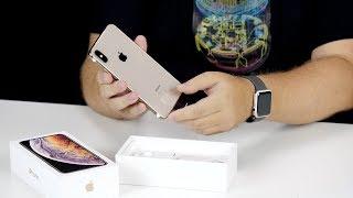 Распаковка iPhone XS Max в золоте