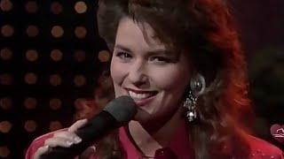 Shania Twain -  Dance With The One That Brought You Live from Music City Tonight1994