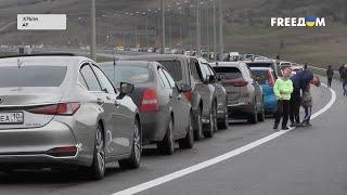 Пробки у Крымского моста – водители готовы стоять в очереди сутки