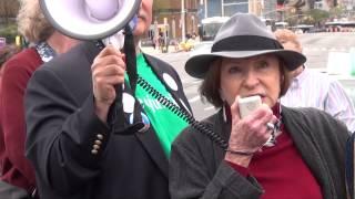 Vera Sharav at May 4 2014 Protest of the American Psychiatric Association