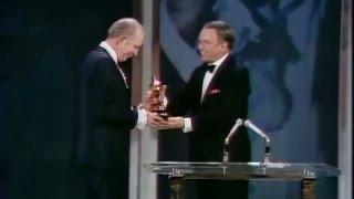 Jack Albertson Wins Supporting Actor 1969 Oscars