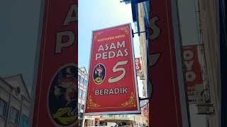 datang melaka kalau tak pekena asam pedas kedai ni memang tak sah citer dia.. Asam pedas claypot