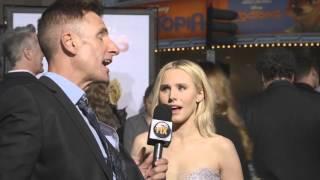 Kristen Bell Slaps a Reporter On The Boss Red Carpet