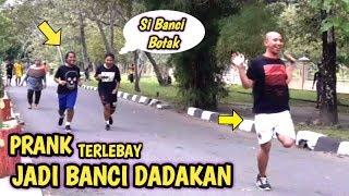 PRANK LARI GAYA BANCI DITEMPAT UMUM JOGGING ALA BANCI TERHANCUR