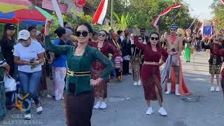 BARISAN KEBAYA MERAH DI KARNAVAL BAGOREJO SRONO BANYUWANGI