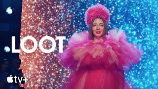 Loot — Episode 6 M is for Molly Fashion Runway Scene  Apple TV+