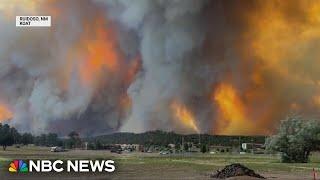 Ruidoso New Mexico hit by wildfires leaving two dead