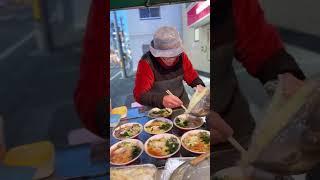 Japonyada yaşlı amcanın işlettiği küçük ramen dükkanı #shorts