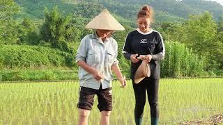 Entrepreneurial journey  Vietnamese girls work as laborers and do business to make money