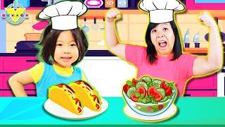We Became Master Chefs Lets Play with Emma and Mommy