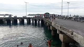Pelabuhan Elat anak SD SMP mandi