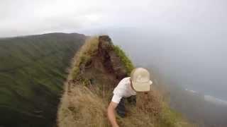 Ridge Running above the Nāpali Coast