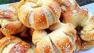 Türkische Pogaca Hörnchen Teigtaschen mit Kartoffelfüllung Börek