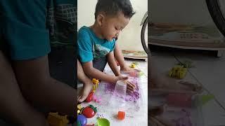 anak kreatif ala ala putra munandar.jangan lupa follow & subscribe...