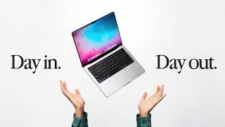 MacBook Pro 14 - A Day In The Life