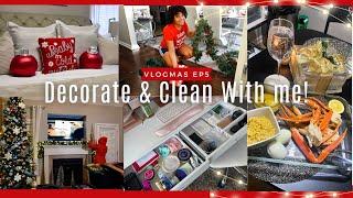 VLOGMAS EP 5 Christmas Decorating + Solo Date Night + Organize & Declutter + Cooking Seafood