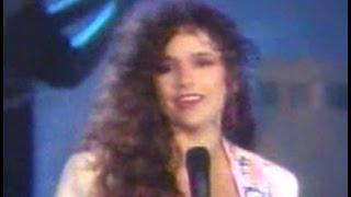 NICOLETTE LARSON - LOTTA LOVE Live w  lyrics