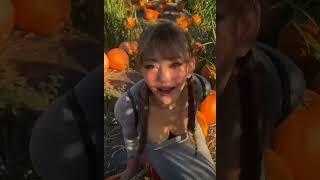 Double sniffing girls pumpkin for farts