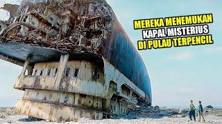 SEORANG PRIA YANG TERJEBAK DI PULAU TERPENCIL TIDAK SENGAJA MENEMUKAN KAPAL PESIAR TERBENGKALAI