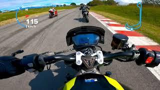 Chasing 2x Ducati Panigale V4 with Triumph Street Triple 765 RS at the track - Costa Rica