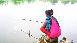 Village Fishing Video  Traditional Girl Fishing in The Pond  Catching Catfish Crap Fishing Tips 