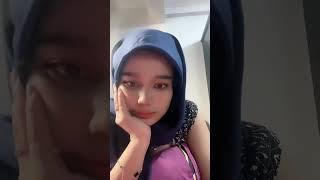 cewe hijab keliatan