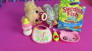 FEEDING BABY ALIVE SUPER SNACKS SNACKIN TREATS SWEETISH FISH MIKE AND IKE REESES PIECES CANDIES