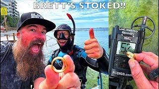 UNDERWATER Metal Detecting NEW Locations Loaded with TREASURES