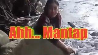 Heboh Wanita Ketangkap Basah Berak Di Aliran Sungai