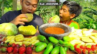 Rujak JAHANNAM Belimbing wuluh + mangga tua + strawberry + nanas + sambel gula terasi segeerrrr