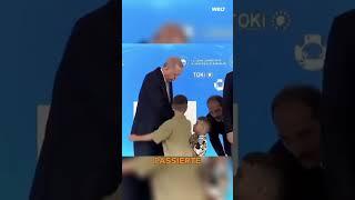 ERDOGAN-EKLAT Klatsch Kein Handkuss – Kind kassiert Klatsche von türkischem Präsidenten #shorts