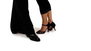 How to Do the Parada aka The Stop  Argentine Tango