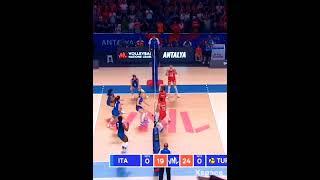 Kübra Akman İtalyaya Bir Sette Dört Blok Yapıyor #fileninsultanları #voleybol #fypシ