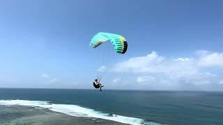 Kendall & Heath at Timbis Paragliding Bali