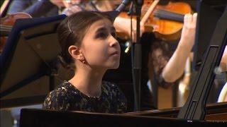 Alexandra Dovgan 9 y.o. II-nd Vladimir Krainev Moscow International Piano Competition Final