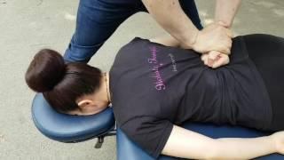 Tuina massage In a London Park Lower back pain taster treatment  推拿