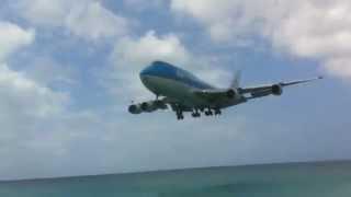 747 landing at most dangerous comercial airport