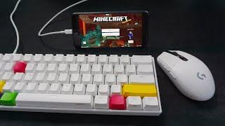 I tried MOBILE Minecraft while CHEATING with keyboard and mouse...