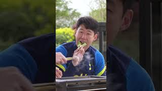 Sonny introduces Korean BBQ to his Spurs team mates