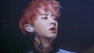 Park Chanyeol Sexy Moment